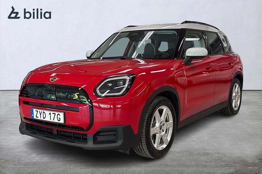 Bild 1 av MINI Countryman SE ALL4 / Panorama / Drag / Head-Up / Komfortöppning