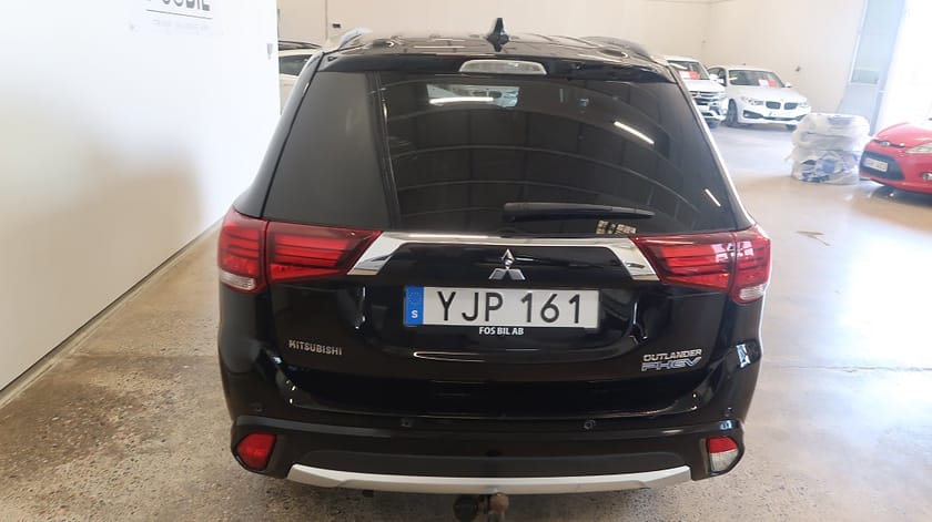 Bild 5 av Mitsubishi Outlander PHEV *RÄNTEKAMPANJ 3.45%* CVT Kamera Drag Nyservad