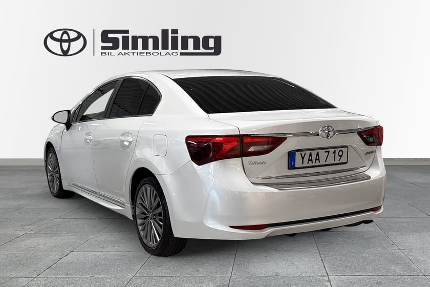 Bild 2 av Toyota Avensis Sedan 2.0 Intense Ed 152 hk Auto / Vinterhjul / M-värmare