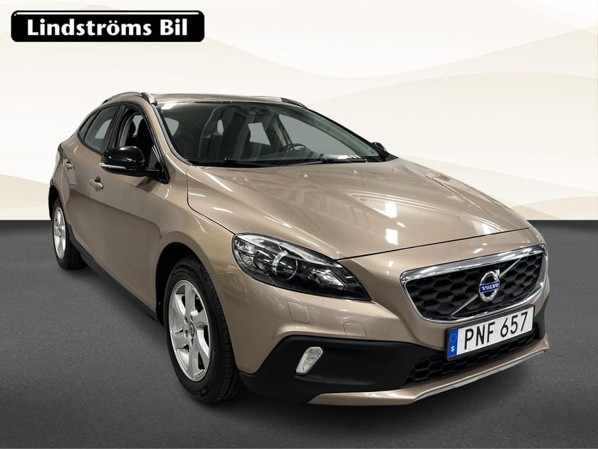 Bild 3 av Volvo V40 Cross Country Momentum Business Edition D2 115hk S&V-Hjul Drag