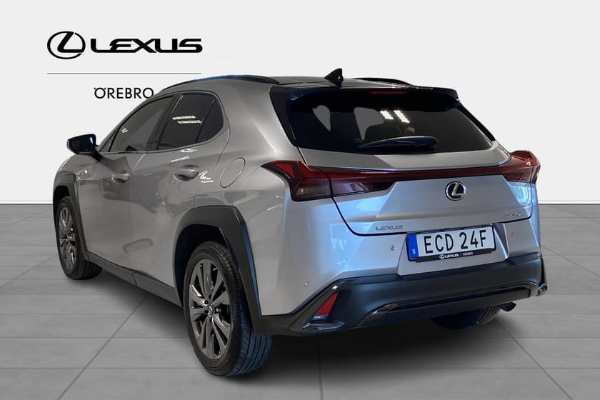 Bild 4 av Lexus UX 250h F Sport Design Vinterhjul