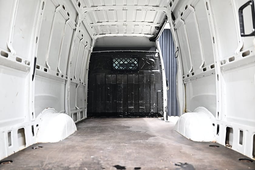 Bild 5 av Iveco Daily 35-120 Van 2.3 JTD Hi-Matic L3H2 Automat|Webasto|3.5ton-drag|Moms