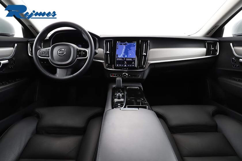 Bild 2 av Volvo V90 Recharge T6 Core Edition