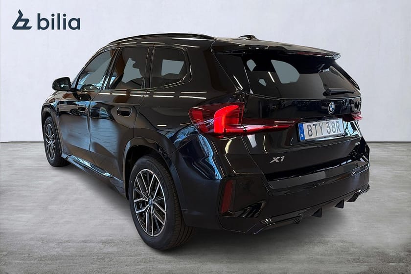 Bild 2 av BMW X1 xDrive25e M Sport Edition H/K Elstolar Rattvärme Drag
