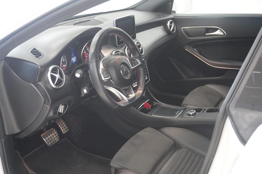 Bild 2 av Mercedes-Benz CLA 180 Shooting Brake Cla-Klass    AMG