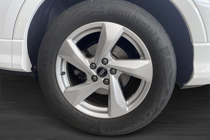 Bild 5 av Audi Q3 35 TFSI S Tronic Proline Advanced Drag V-hjul