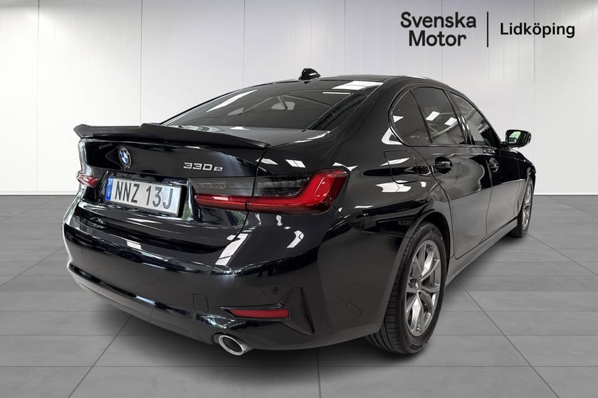 Bild 4 av BMW 330e Sedan Steptronic I Sport Line I S&V-hjul