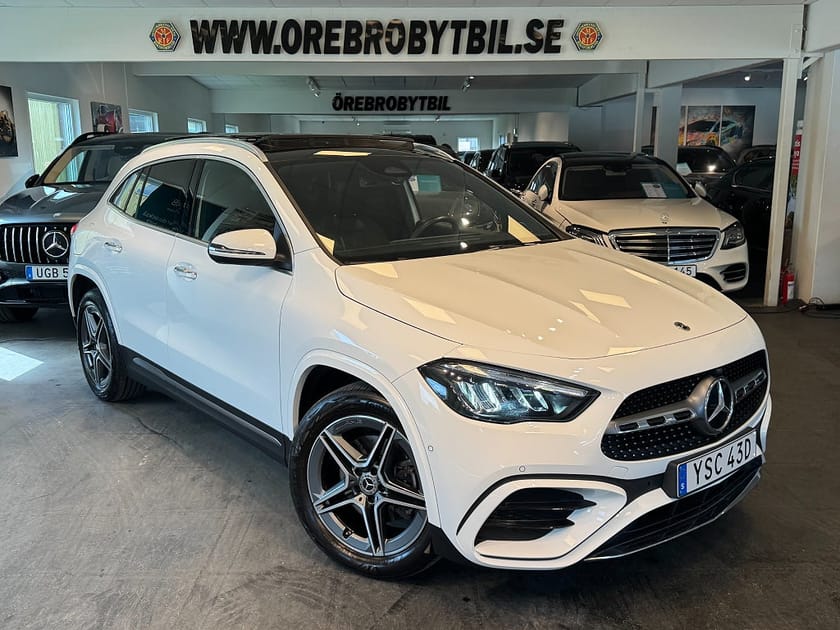 Bild 1 av Mercedes-Benz GLA 250 e 8G-DCT AMG Advanced Plus Gps Pano Ambient Värmare