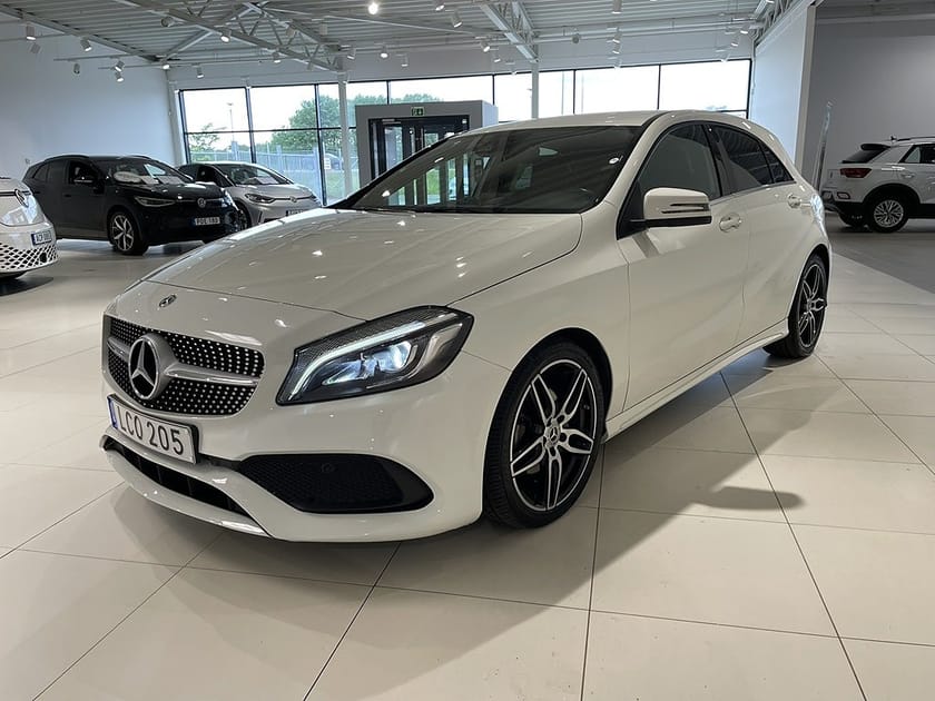 Bild 3 av Mercedes-Benz A 200 d 7G-DCT 136 HK AMG B-Kamera