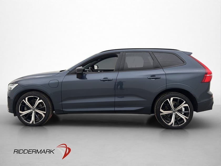 Bild 4 av Volvo XC60 T6 350hk AWD Ultimate Dark Pano Värmare HUD 360º