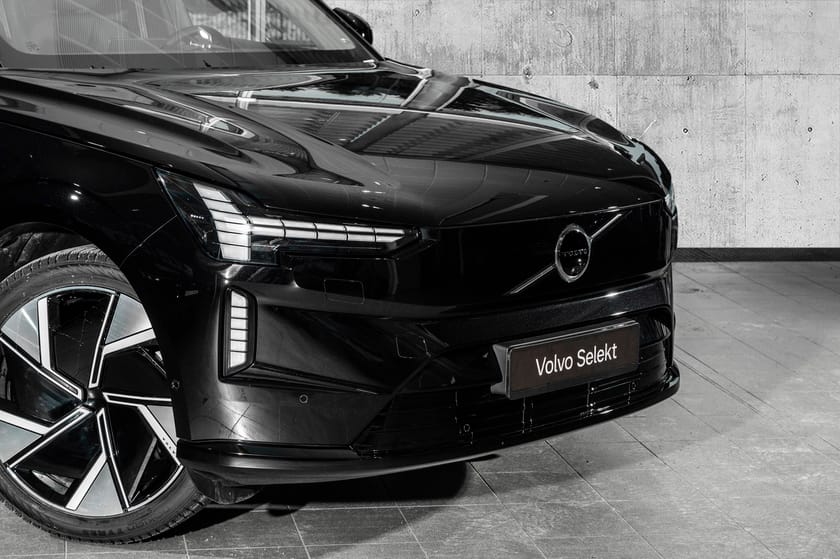 Bilde 2 av Volvo EX90 Twin Motor Performance Ultra 6seter Bowers 22" Luft Massasje