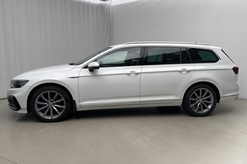 Bild 2 av Volkswagen Passat Sportscombi GTE (218hk) Executive Business
