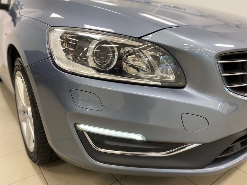 Bild 5 av Volvo V60 D5 AWD Twin Engine Classic Momentum