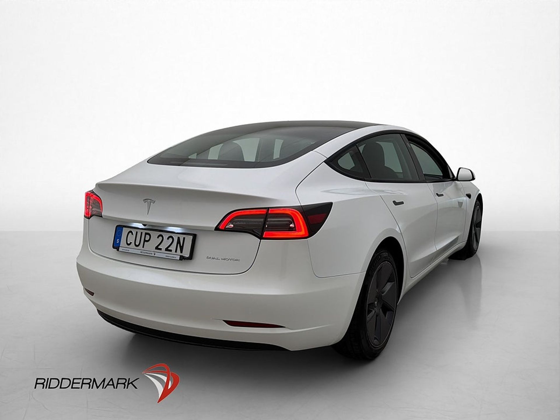 Tesla Model 3 2023, kuva 9/10