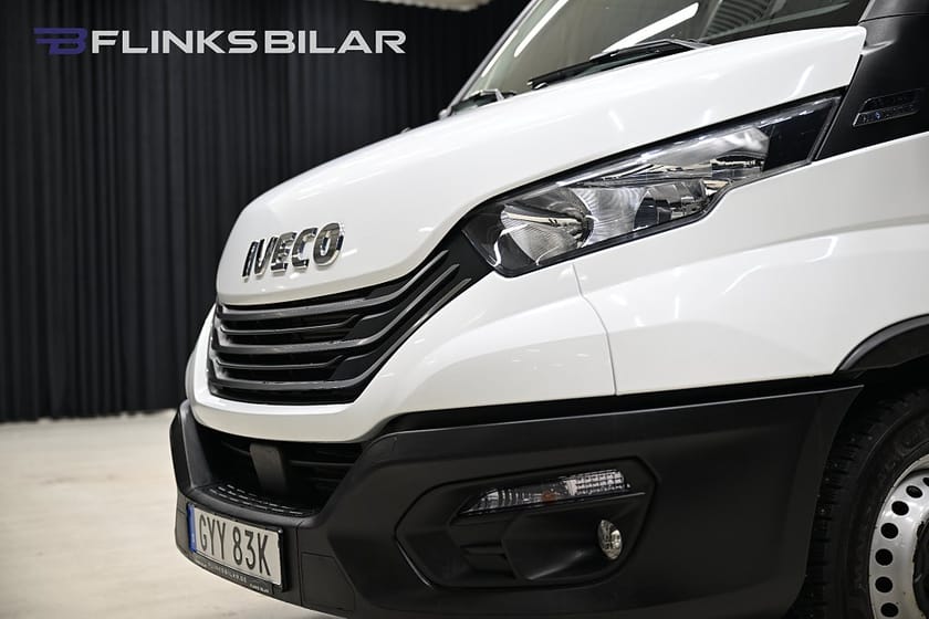 Bild 5 av Iveco Daily 35-140 Van 2.3 JTD Hi-Matic 136HK Automat|Webasto|3.5ton-dragvikt