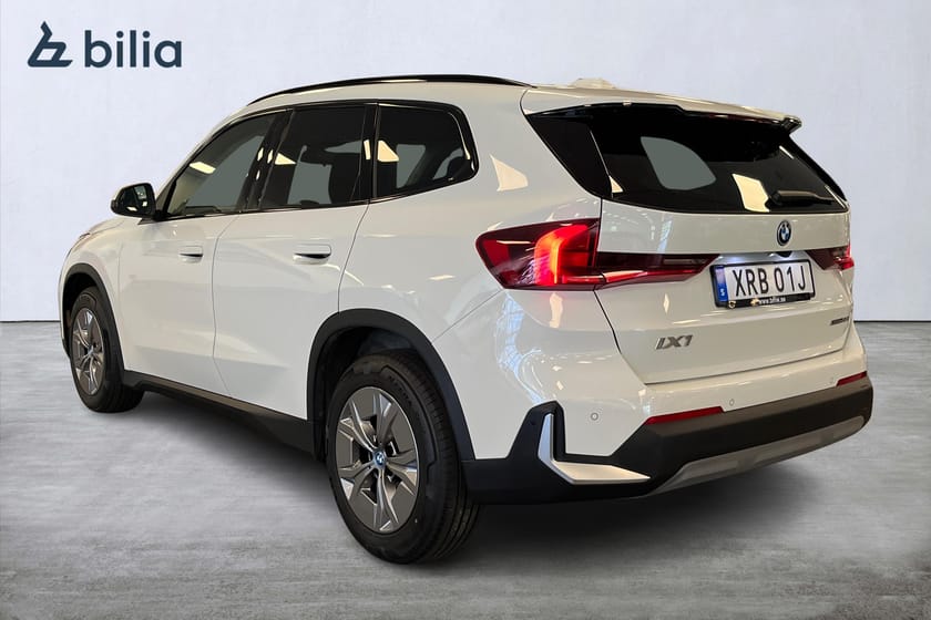 Bild 2 av BMW iX1 eDrive20 / Drag / Rattvärme / Sensorer
