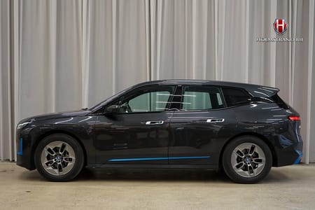 BMW iX xDrive40 326hk Comfort Pano Drag H/K 3D DAP 4zon 20"