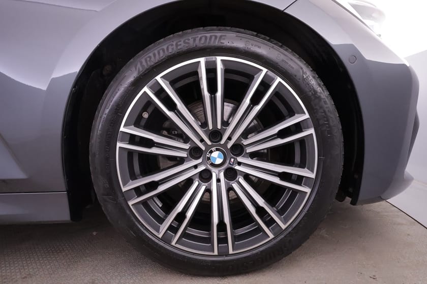 Bild 3 av BMW 320d xDrive Touring M Sport Aut Drag Värmare Navi