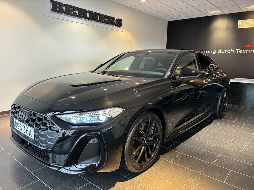 Bild 1 av Audi A5 Sedan e-hybrid quattro S-LINE BLACK EDITION