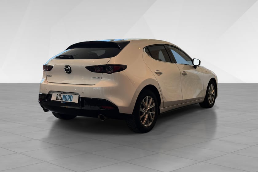 Bilde 4 av Mazda 3 Hatchback 2,0 186hk MHybrid Cosmo 360, Bose, Head Up, Navi+++