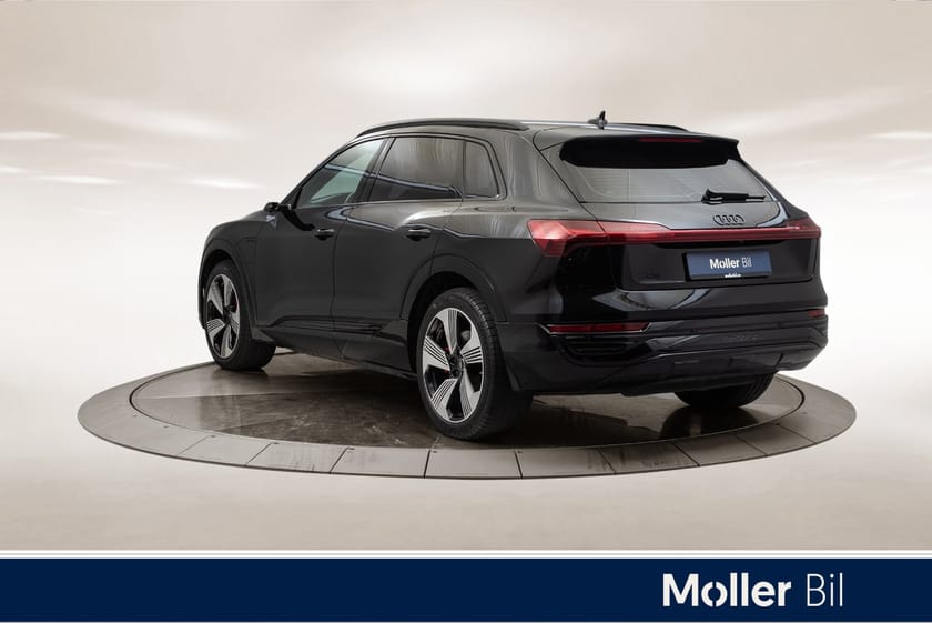 Bilde 3 av Audi Q8 50 e-tron quattro adv plus ycc