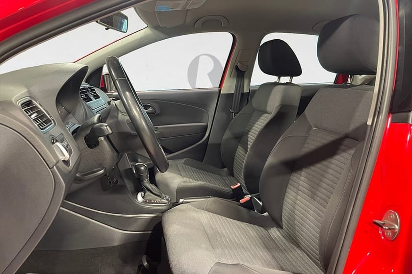 Bild 3 av Volkswagen Polo 1.2 TSI 90 HK DSG MASTERS M&K 646KR/ÅR 1ÄGARE 10200MIL