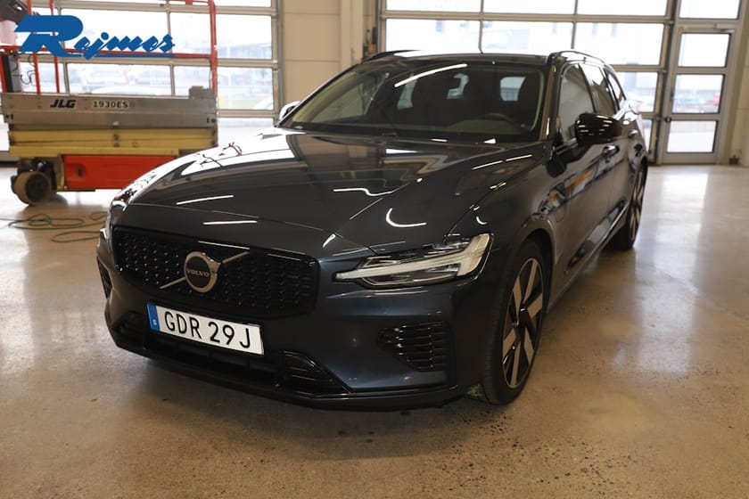 Bild 1 av Volvo V60 T6 Plus Dark Edition