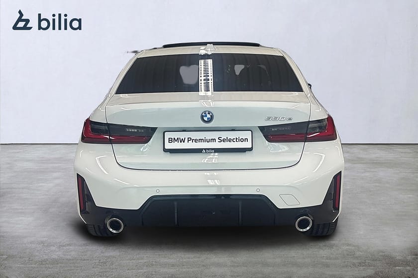 Bild 4 av BMW 330e Sedan M-Sport | Taklucka | Tonade rutor | 19" | Navi
