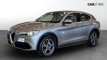 Alfa Romeo Stelvio 2.0 Turbo 16V Q4 280hk BACKKAMERA - SKINN - VÄRMARE