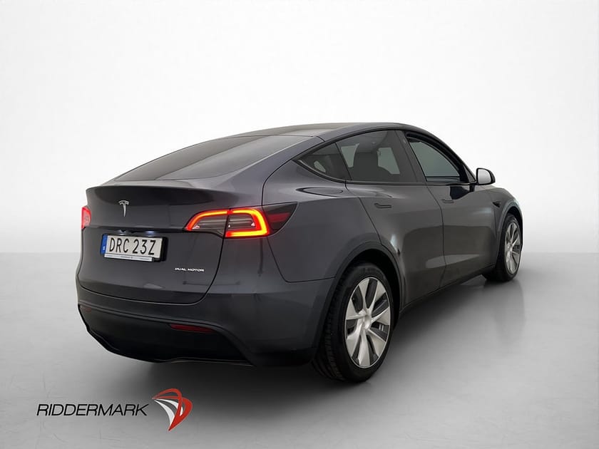 Bild 5 av Tesla Model Y Long Range AWD Autopilot Pano MOMS Svensksåld