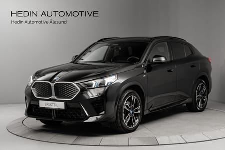 BMW iX2 xDrive30