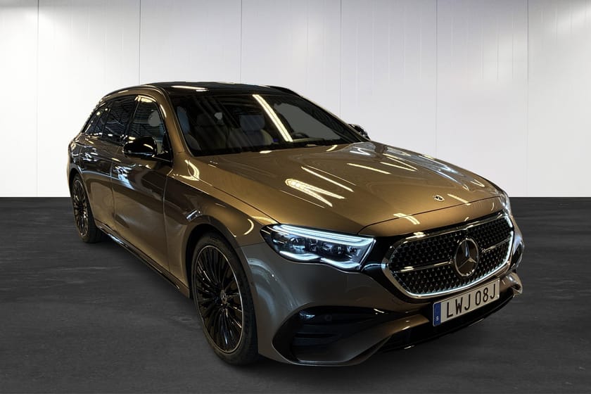 Bild 2 av Mercedes-Benz E 300 de 4MATIC T 4M 9G | AMG | Advanced Edition | Burmester | Nightpaket | 360 | Pano |