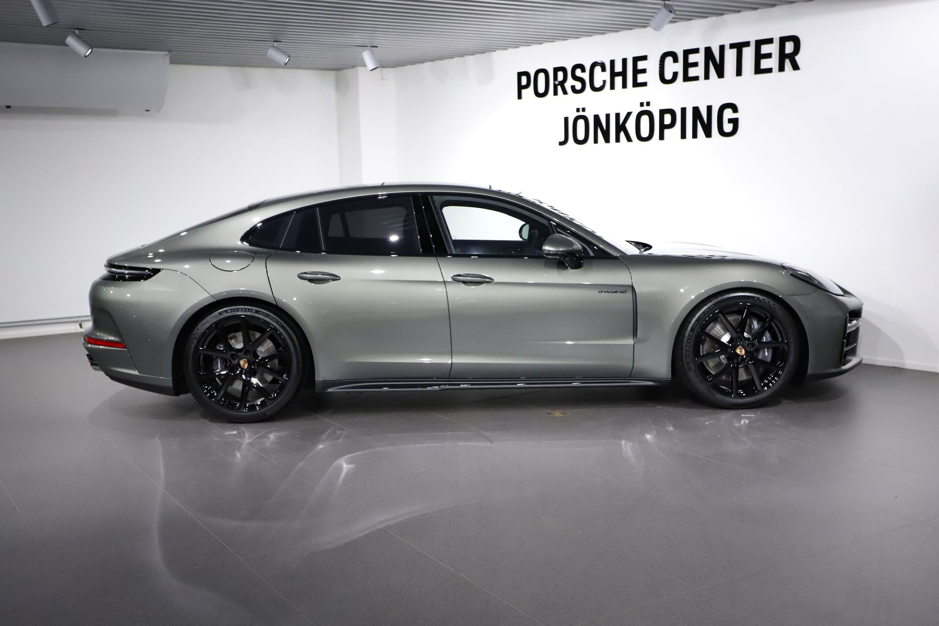 Porsche Panamera 4 E-Hybrid 470hk 2025, bild 6/10