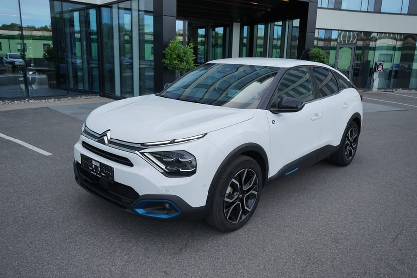 Bilde 2 av Citroën ë-C4 Shine / Mye utstyr !