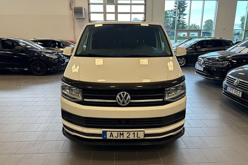 Bild 3 av Volkswagen Transporter 2.0 TDI  SUPERDEAL 3.95%/MOMS/CARPLAY/D-VÄRME/NAVI