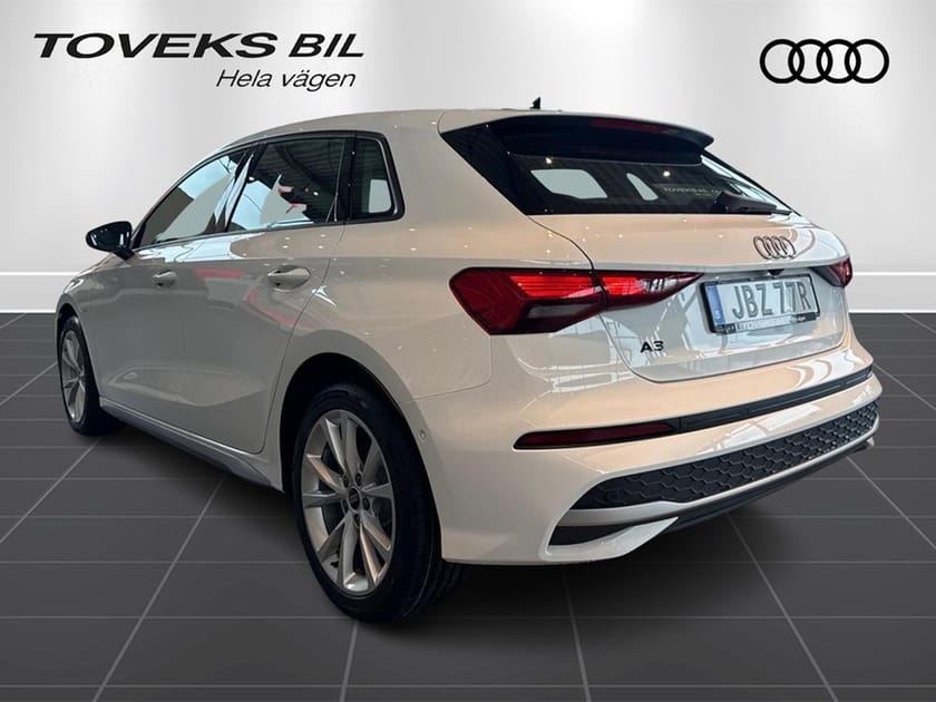 Bild 4 av Audi A3 Sportback 40 TFSI e Proline 204 hK S tronic