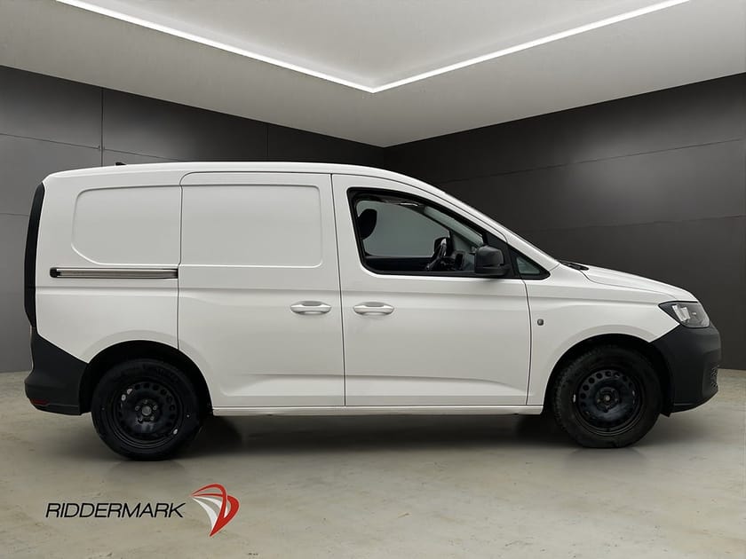 Bild 1 av Volkswagen Caddy Cargo 122hk Värm Drag B-Kamera CARPLAY Moms