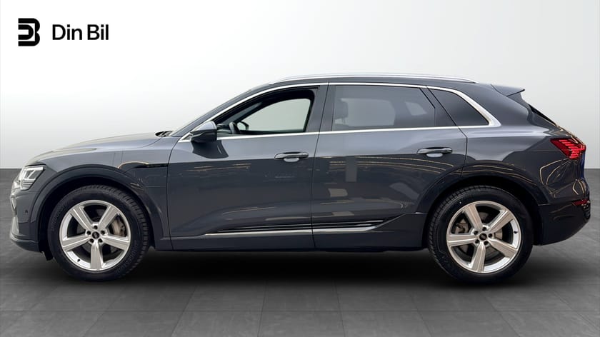 Bild 2 av Audi Q8 50 e-tron quattro quattro/Backkamera/Drag/20"/Elstolar