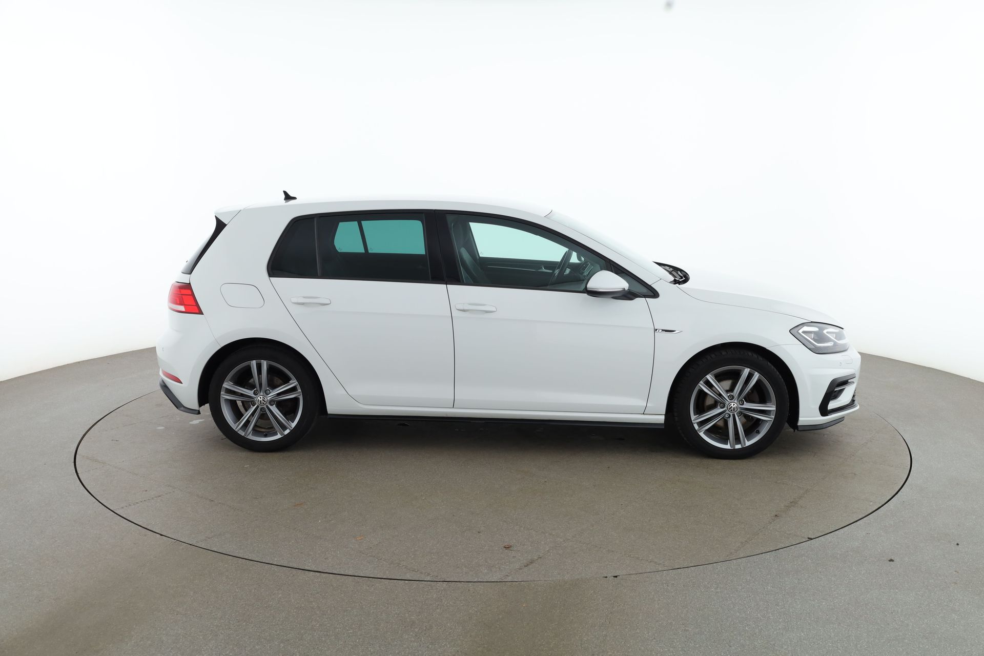 Volkswagen Golf 1.5 TSI R-Line / PDC 2019, bild 7/10