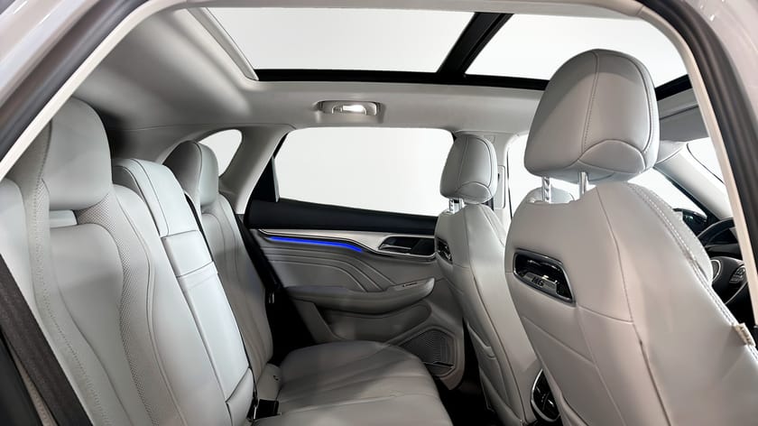 Bild 5 av MG Marvel R LUXURY GRÅ INTERIÖR