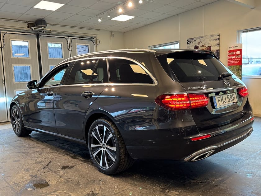 Bild 3 av Mercedes-Benz E 300 T de 9G-Tronic Avantgarde Drag Värmare