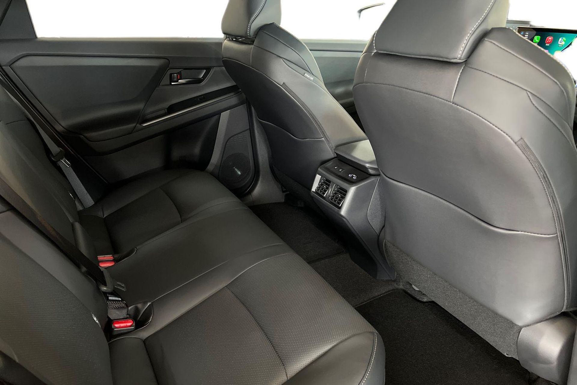 Toyota bZ4X AWD EXECUTIVE - JBL 2026, bild 7/23