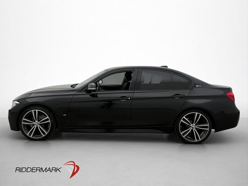 Bild 4 av BMW 330e Sedan 252hk M-Sport H/K T-lucka Navi P-sensor 0,21l/mil