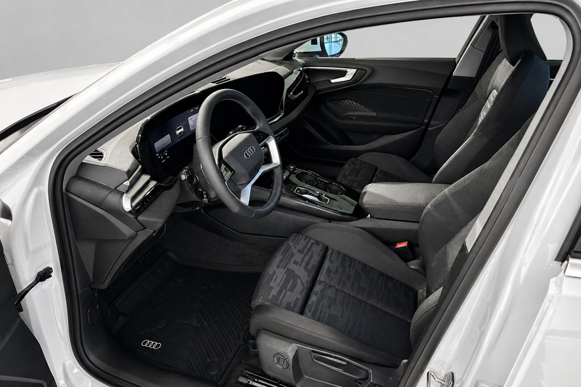 Audi A5 Avant e-hybrid quattro 2026, bild 7/8