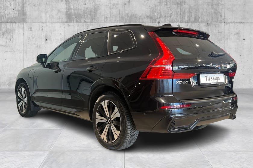 Bilde 4 av Volvo XC60 T8 Plus Dark-Pano-360"-Voc-Acc-Google-H&K-Hf-Sub