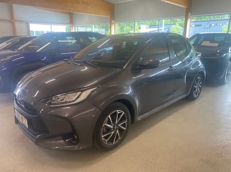 Toyota Yaris Hybrid 115 1,5 Active Plus | Vinterhjul