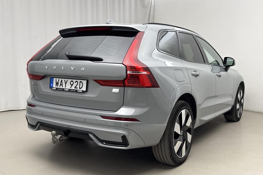 Bild 3 av Volvo XC60 T6 AWD Recharge (350hk) Plus Dark Edition
