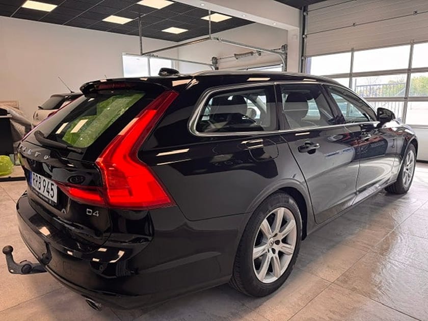 Bild 4 av Volvo V90 D4 Geartronic Business Advanced/ Drag