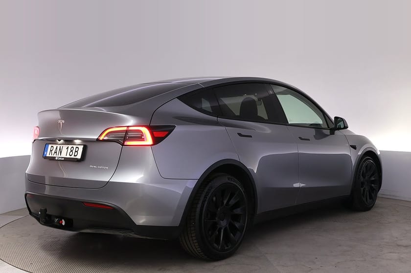 Bild 5 av Tesla Model Y Long Range AWD Uppgr. Autopilot 20" Pano Drag