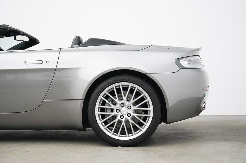 Bild 3 av Aston Martin V8 Vantage Roadster 4.3L / 385hk / RÄNTEKAMPANJ
